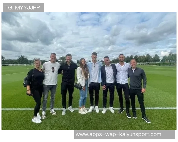 武什科维奇揭秘热刺重视自己拒绝曼城背后的故事与决策