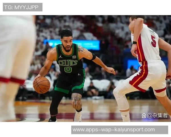 怀特称赞塔图姆努力提升自我并将这种精神融入康复训练中